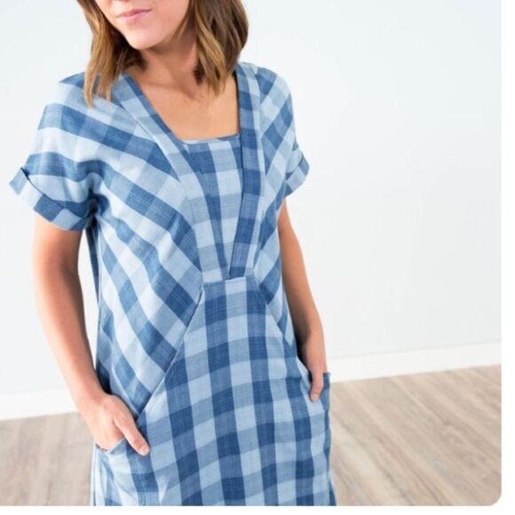 NWT Stevie Hender Manhattan Plaid dress. Medium - Picture 2 of 6